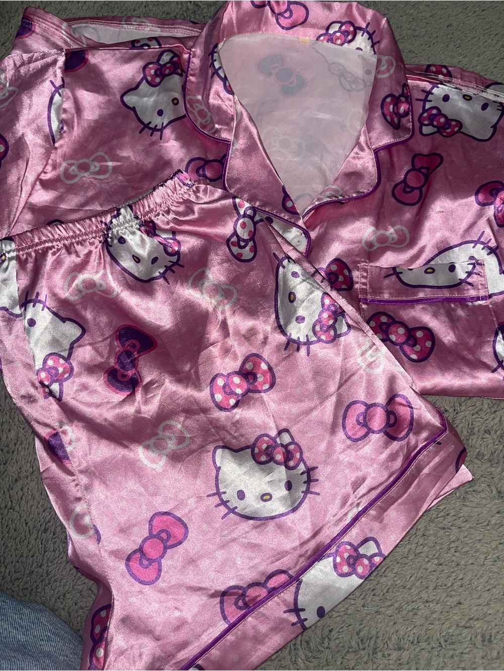 Hello Kitty Pink Satin Short Pajama Set with Bow Print